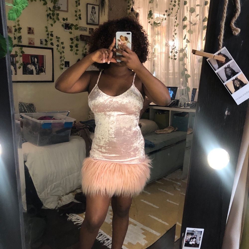PINK FLUFF DRESS - Picture 5 of 5